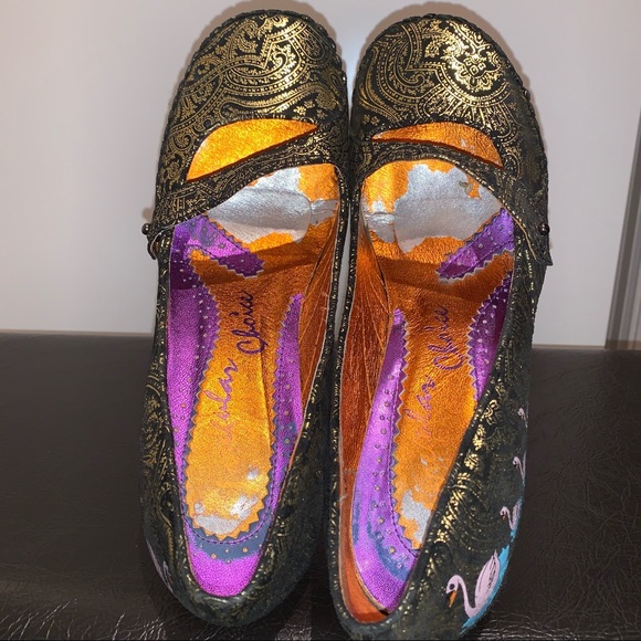/Irregular Choice/ Black and Gold Heels - Picture 11 of 11